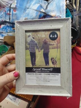 Special Moments Distressed White Wood 4x6 Photo Frame